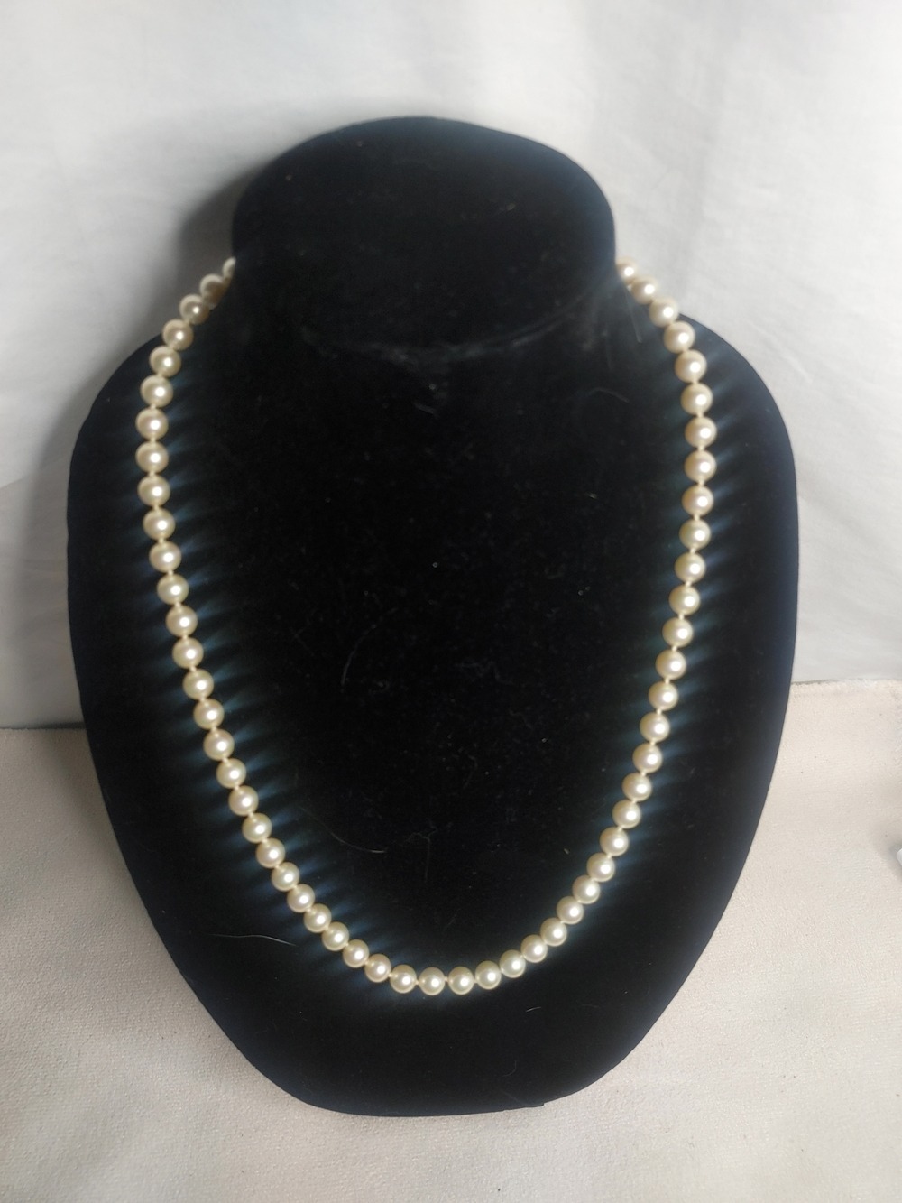Vintage Majorica Hand Knotted Princess Length Cream Pearl Necklace